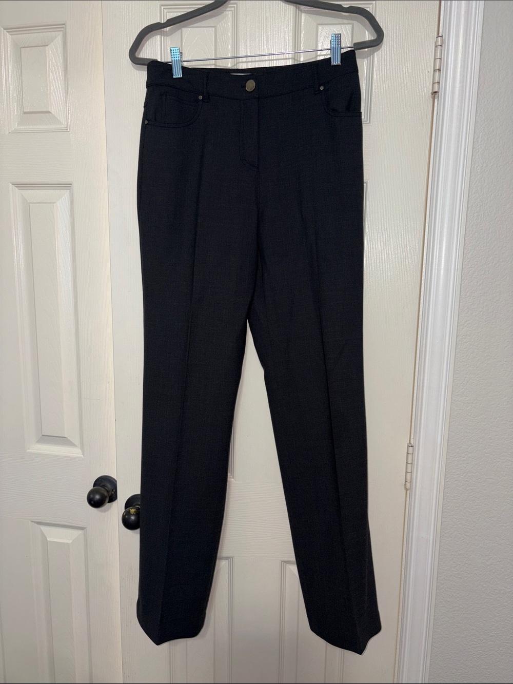 MaxMara dark gray/black Tailored Trousers, size 10. 95% virgin wool. Perfect